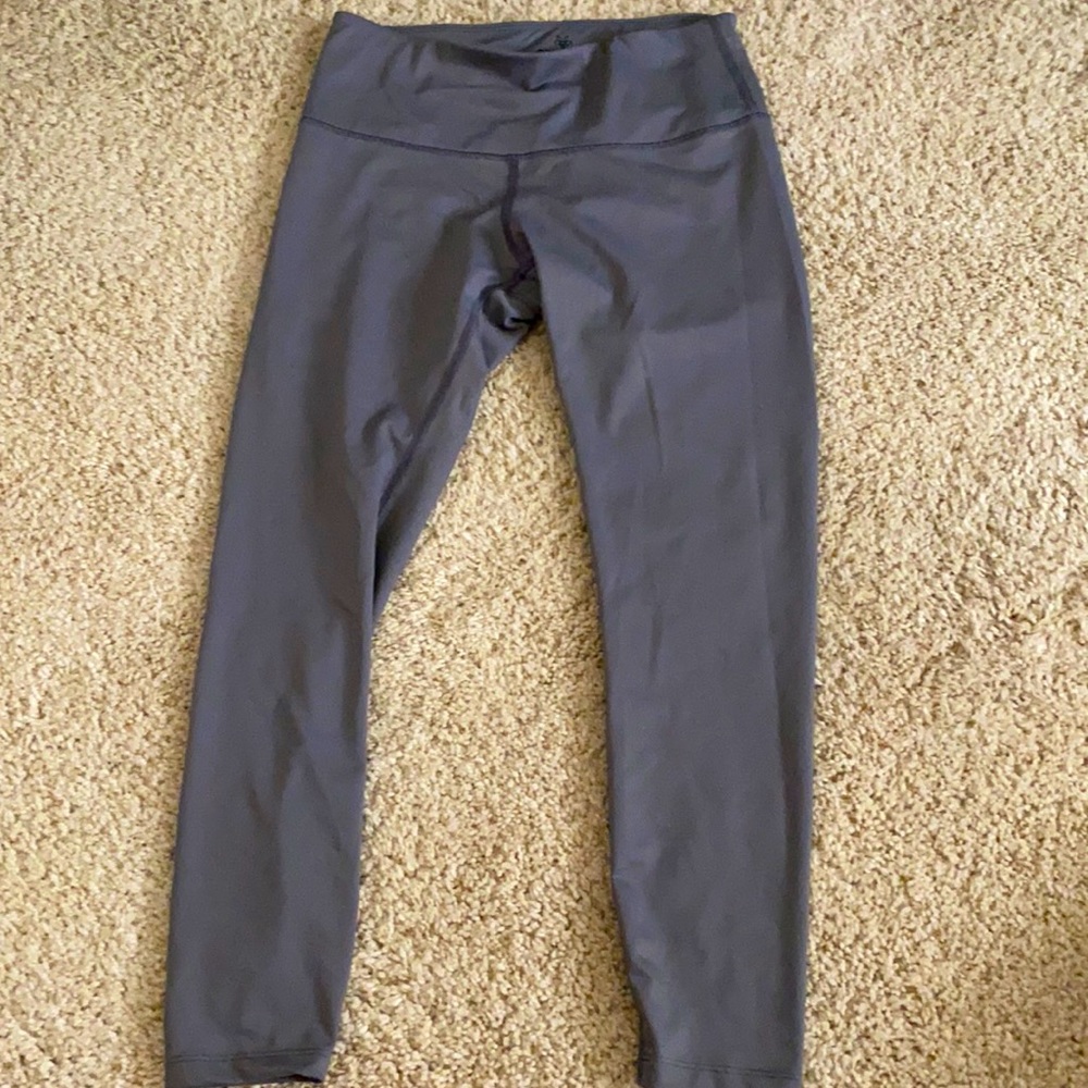 Athletic leggings ankle length